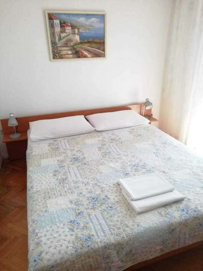 Dvokrevetna Soba S Balkonom I Kuhinjom Hotel พอดโกรา ภายนอก รูปภาพ